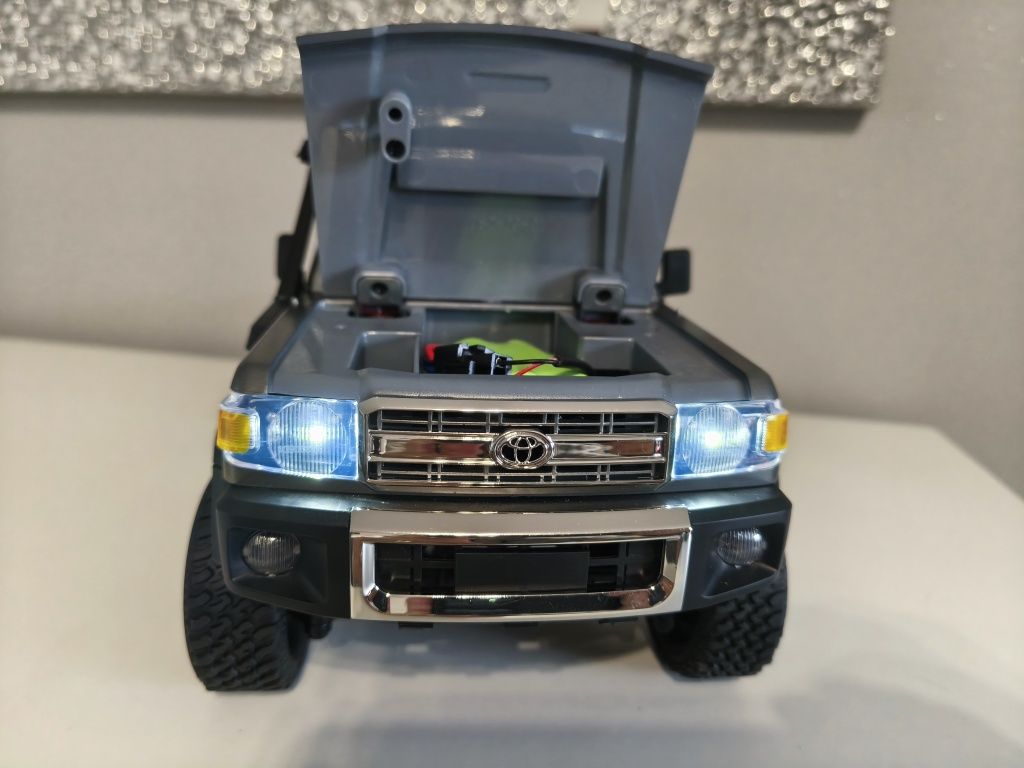 RC Crawler Toyota Land Cruiser