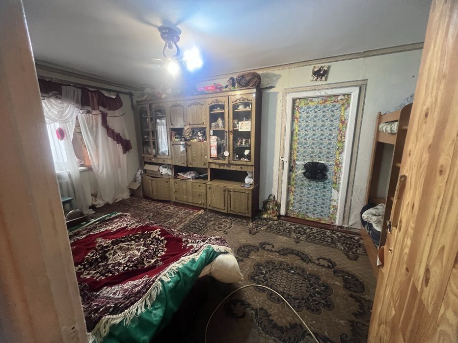 Продам 2 кімнатну квартиру під ремонт