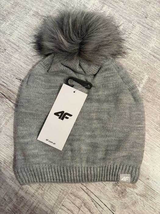 Czapka nowa damska 4F