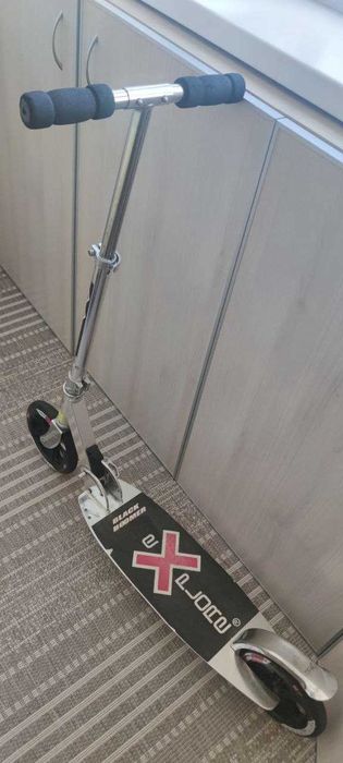 Самокат Explore Black Boomer