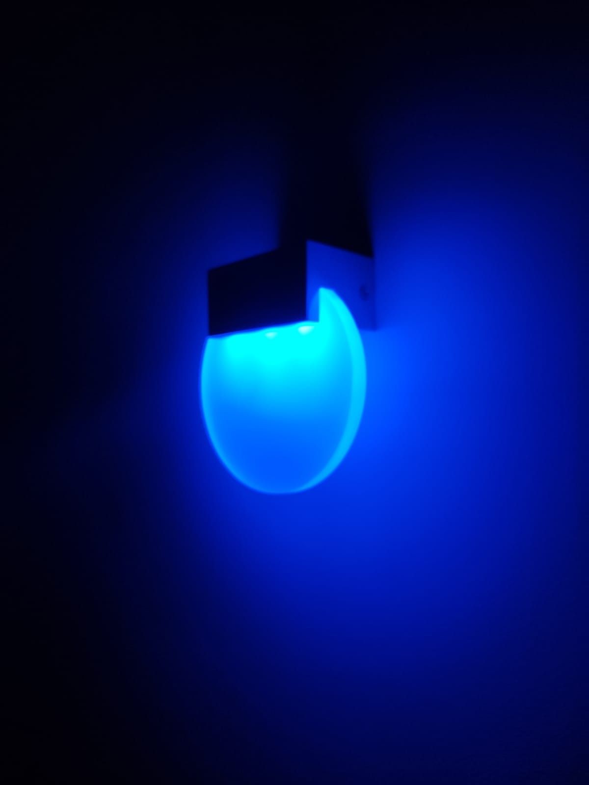 Lampy led niebieskie domowe super design