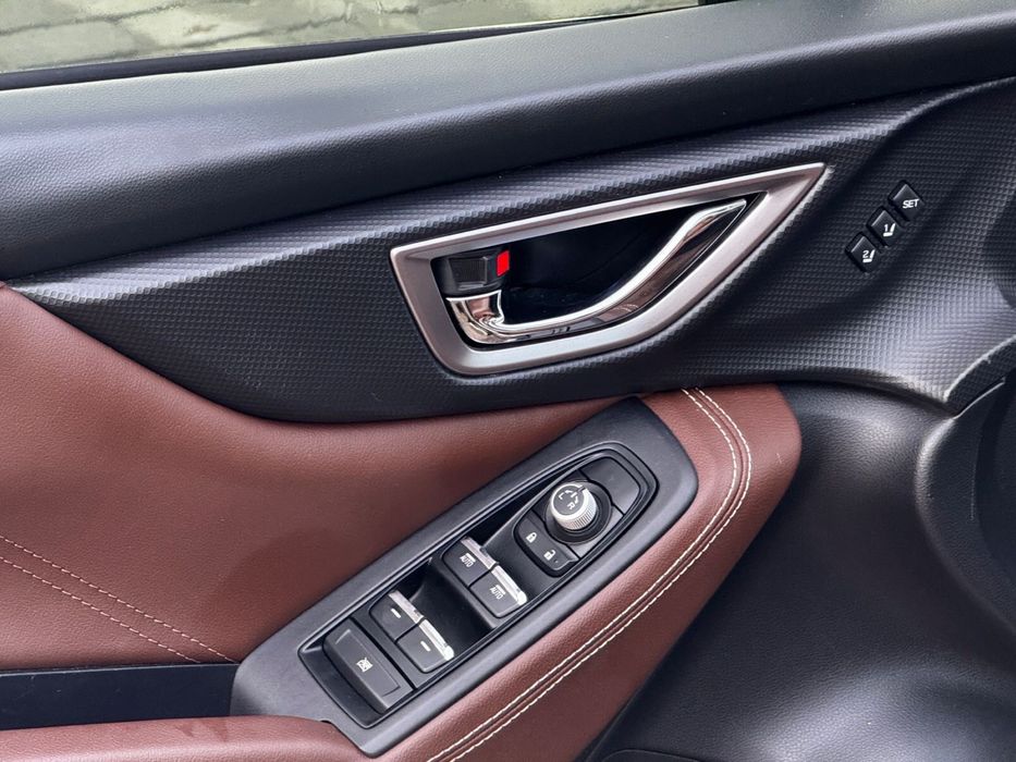 Авто subaru forester 2.5 бенз torring