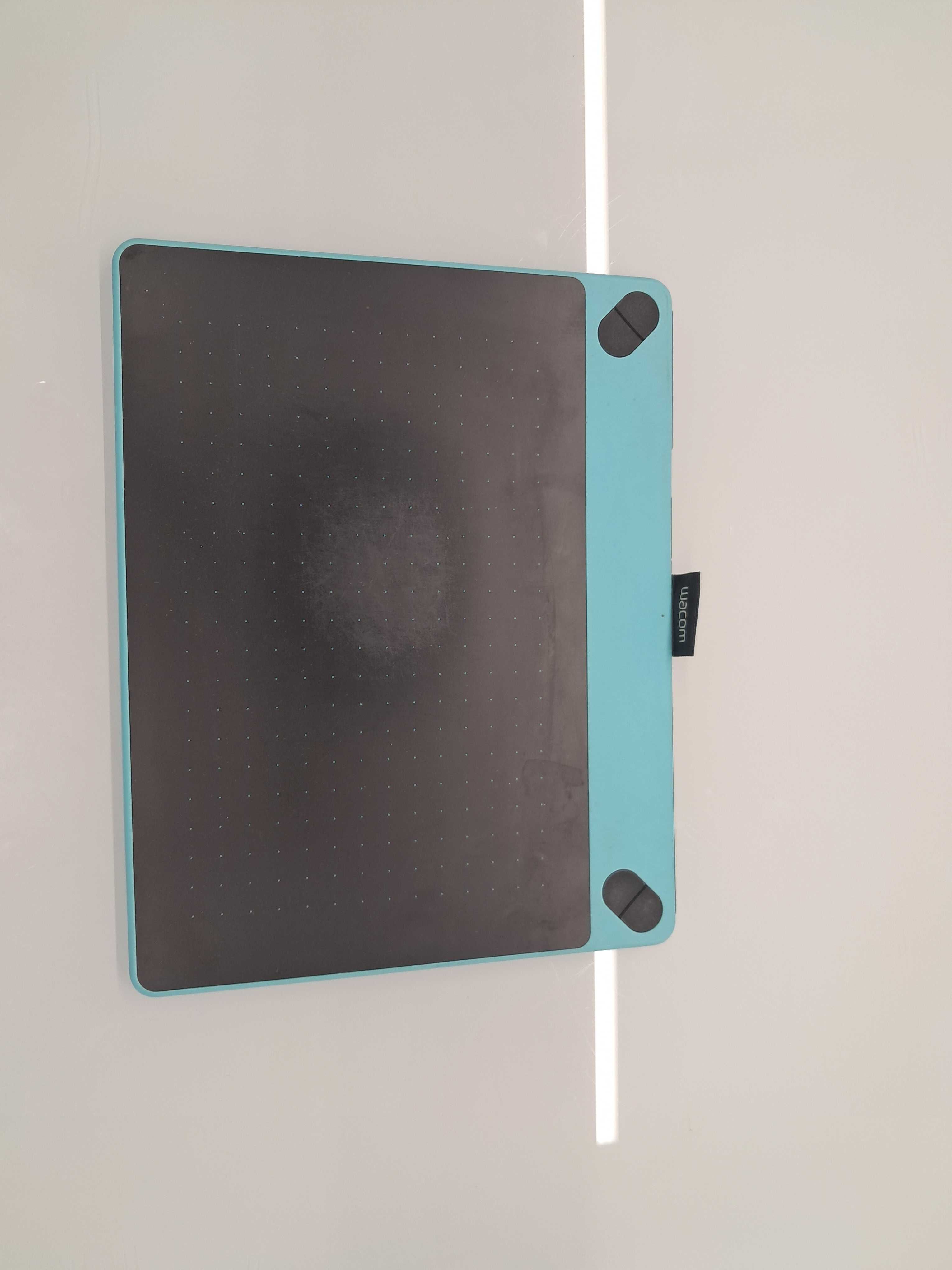 Tablet graficzny Wacom Intuos Art M/Używany