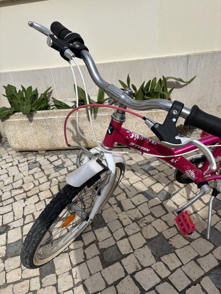 Bicicleta rosa BTwin