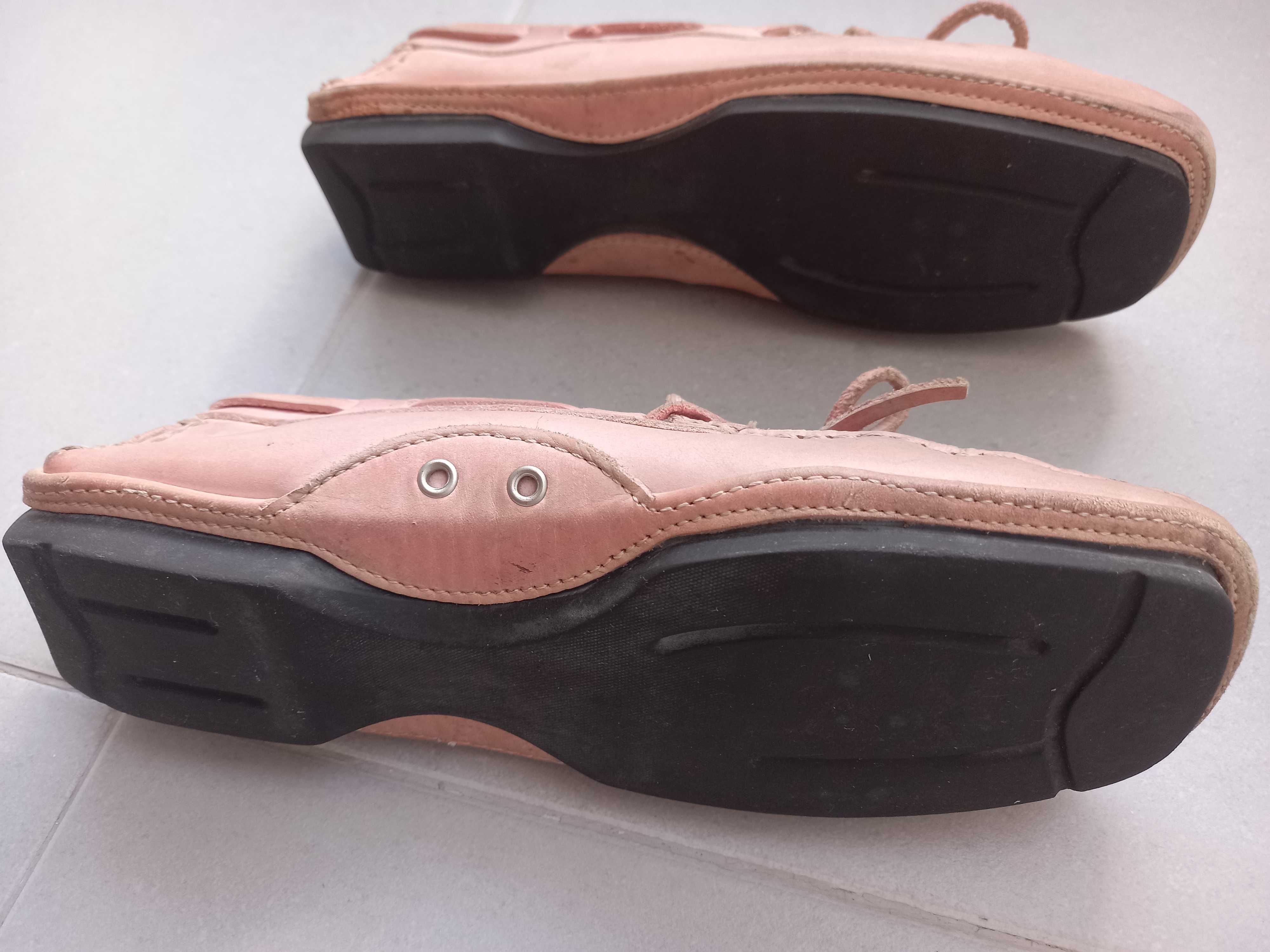 Mocassins rosa tamanho 35