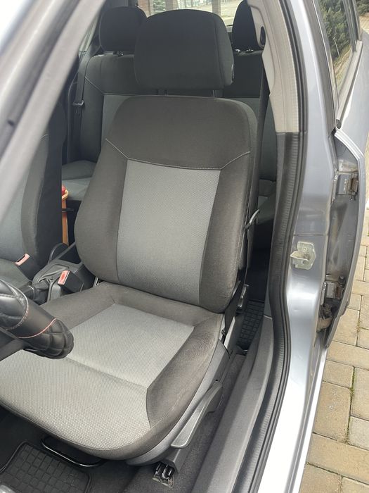 Opel Astra 2004 год 1.4 бензин