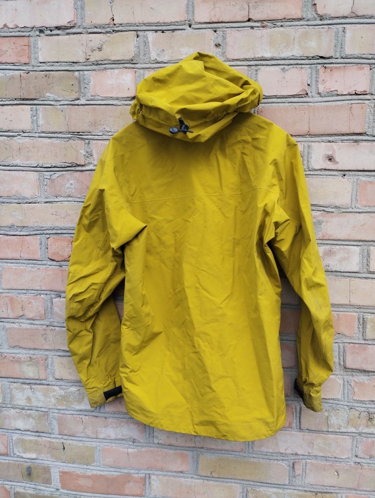 Куртка arcteryx gore -tex pro