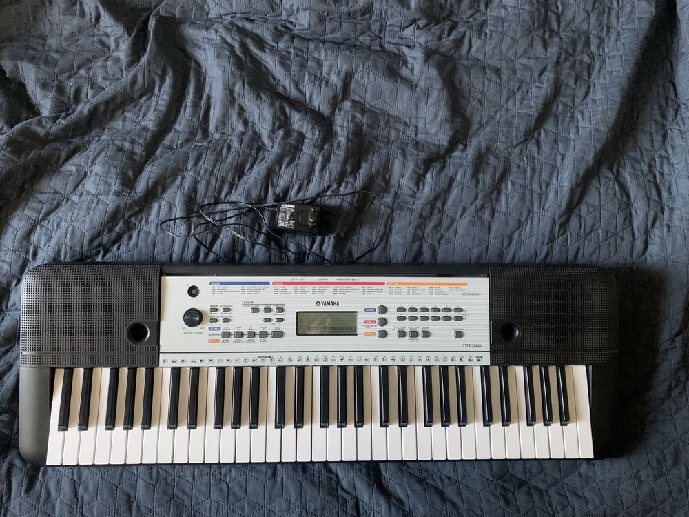 Синтезатор Yamaha YPT-260