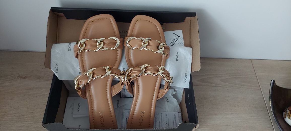 Nowe z metkami klapki Mexx rozm.40