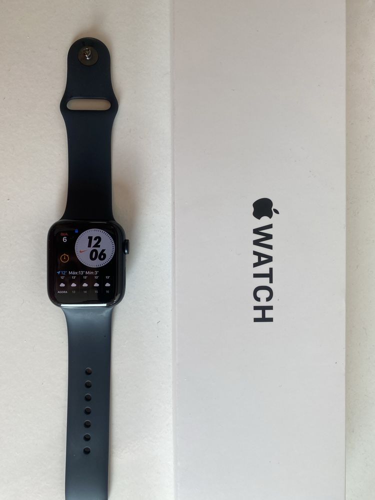 Apple watch SE 2022  GPS + Cellular 44mm