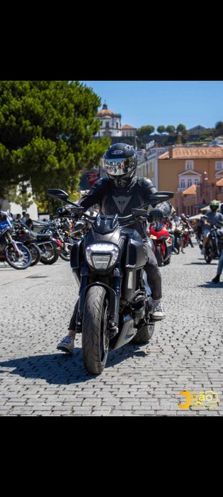 Ducati Diavel Carbon