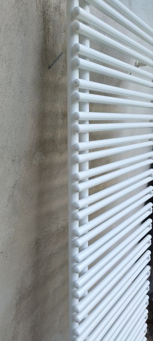 Wyprzedaż! Grzejnik łazienkowy Purmo Ratea 600x1756mm