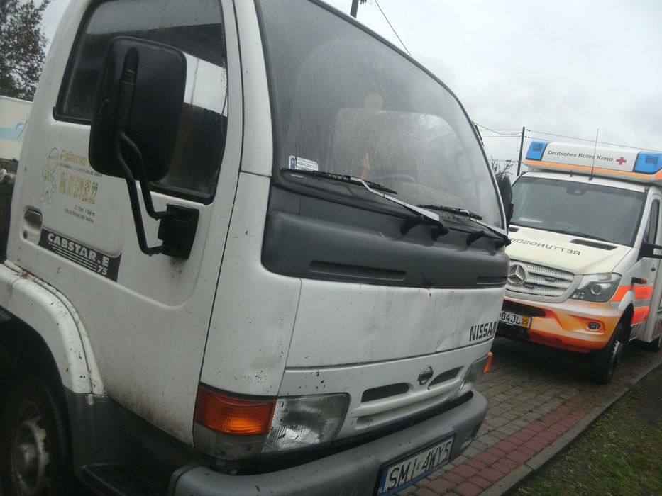 NISSAN CABSTAR F23 1999Rok 2.3TD Paka