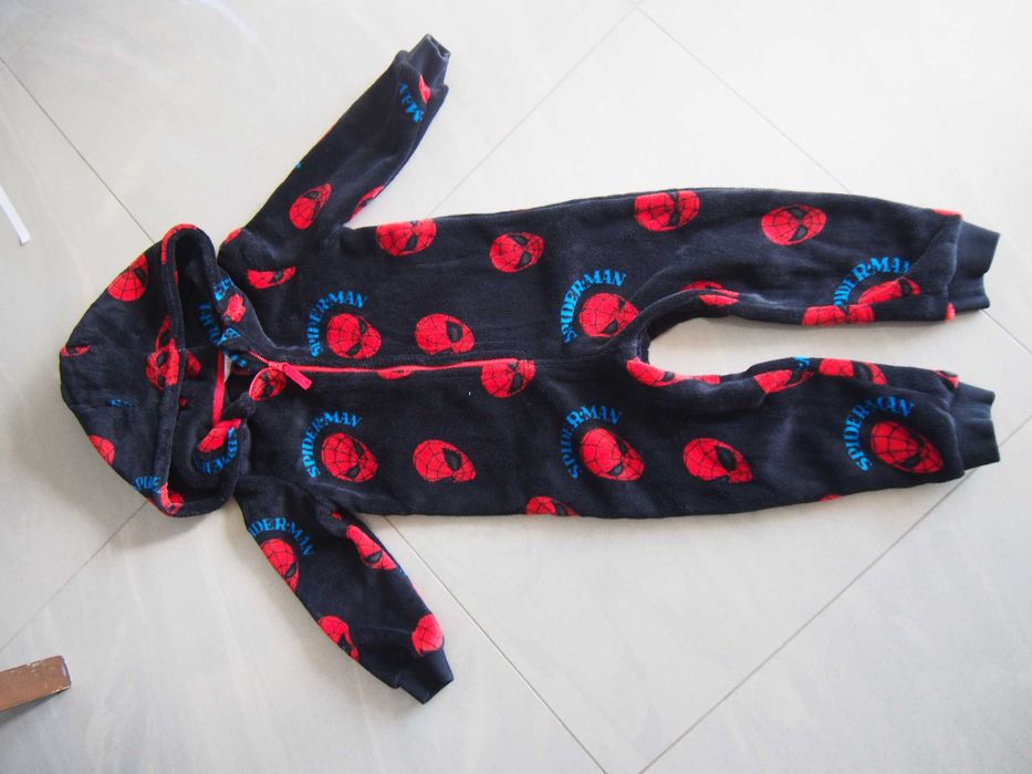 Pajac piżama 104/110 cm (4-6 l) spiderman