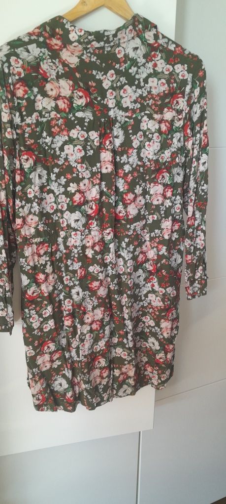 Sukienka w kwiaty Reserved r.44 jak 42