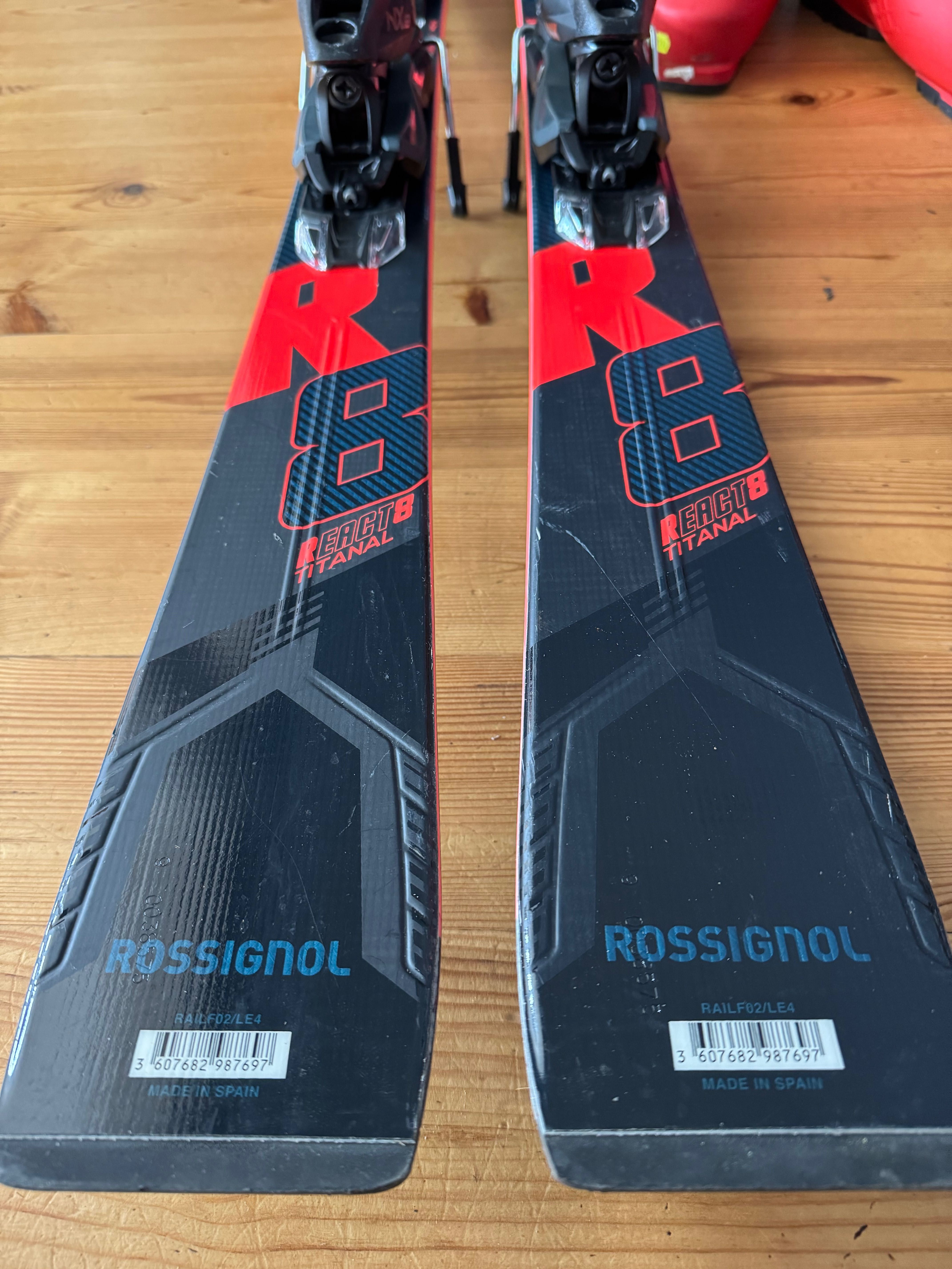 Rossignol React R8 TI Narty Zjazdowe + NX 12 Konect GW