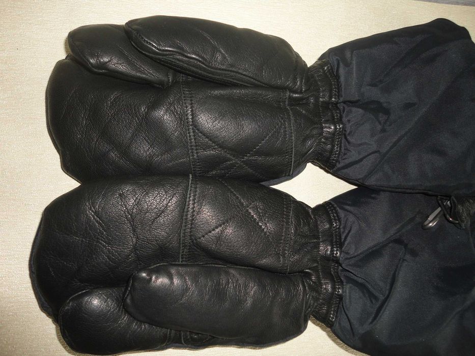 Перчатки трехпалые, на меху, кожа