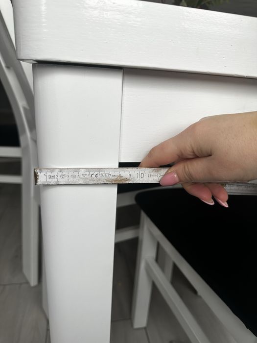 Stół plus 6 krzeseł