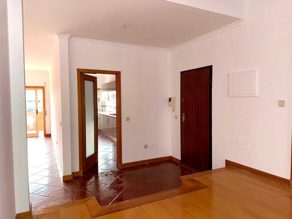 Alugo apartamento t3
