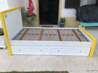 Cama solteiro com gavetões