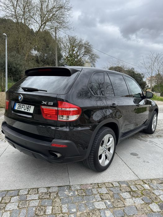 BMW X5 SD 7 lugares com quase 400Cv
