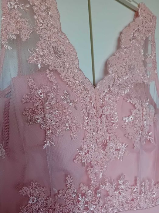 Sukienka pudrowy róż