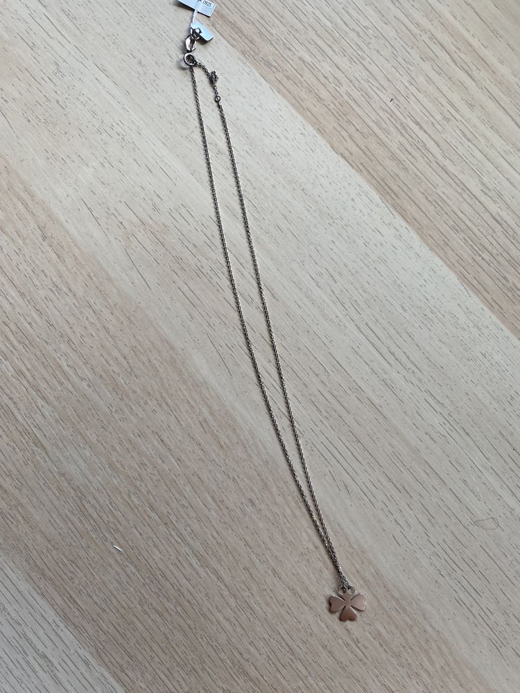 Naszyjnik łańcuszek srebrny koniczyna liść