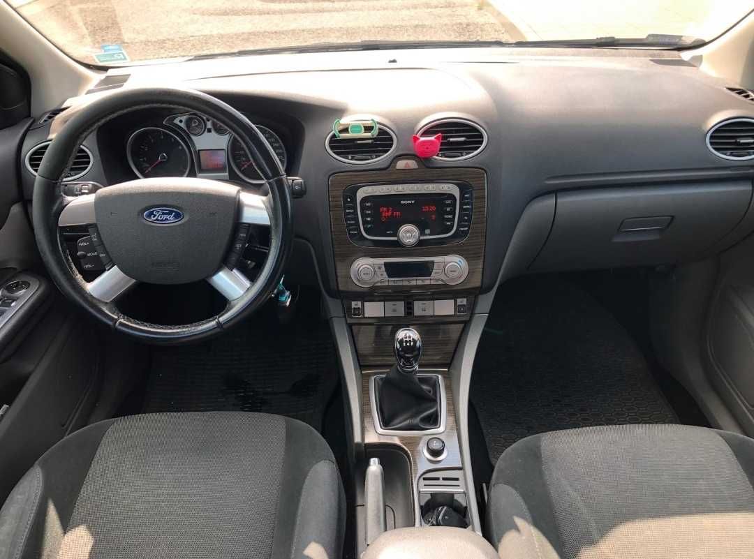 Ford Focus MK2 GHIA 2009r