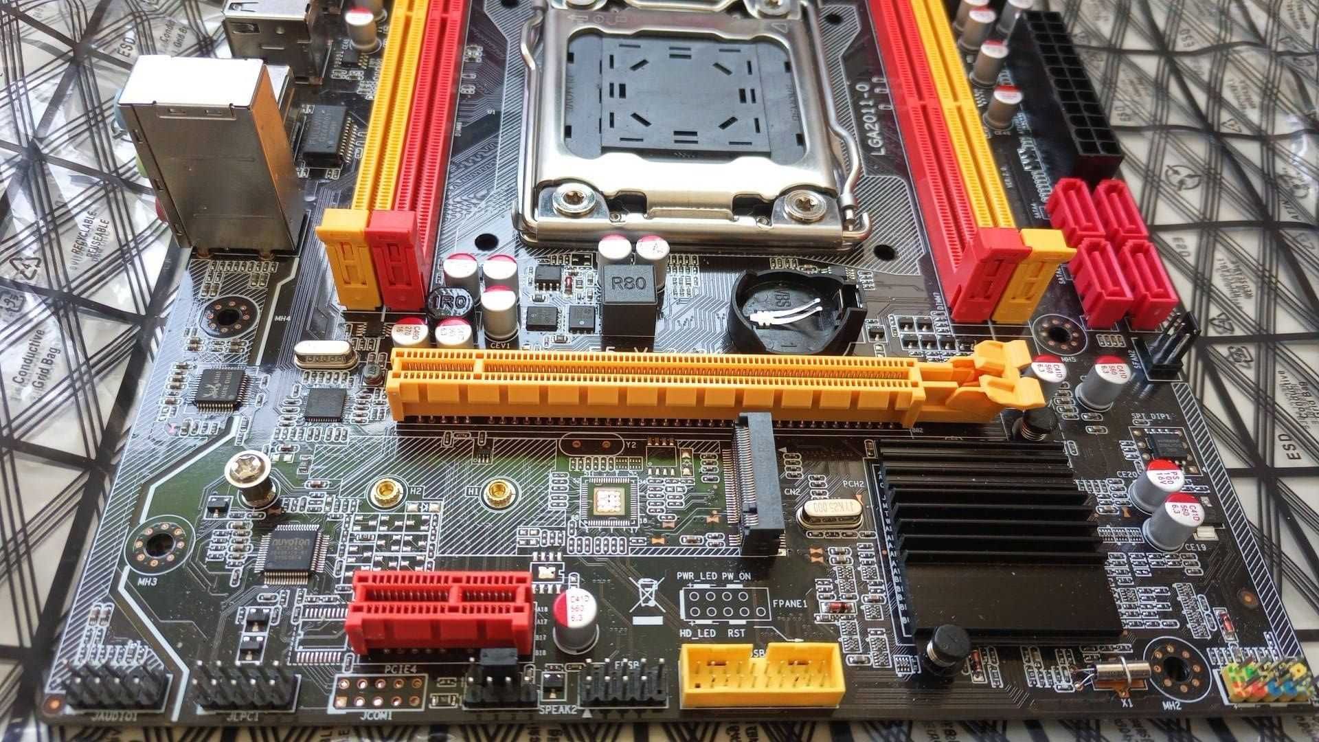 Материнская плата S2011 X79 под Intel Xeon S2011 V1 / V2 DDR3 4 x DIMM