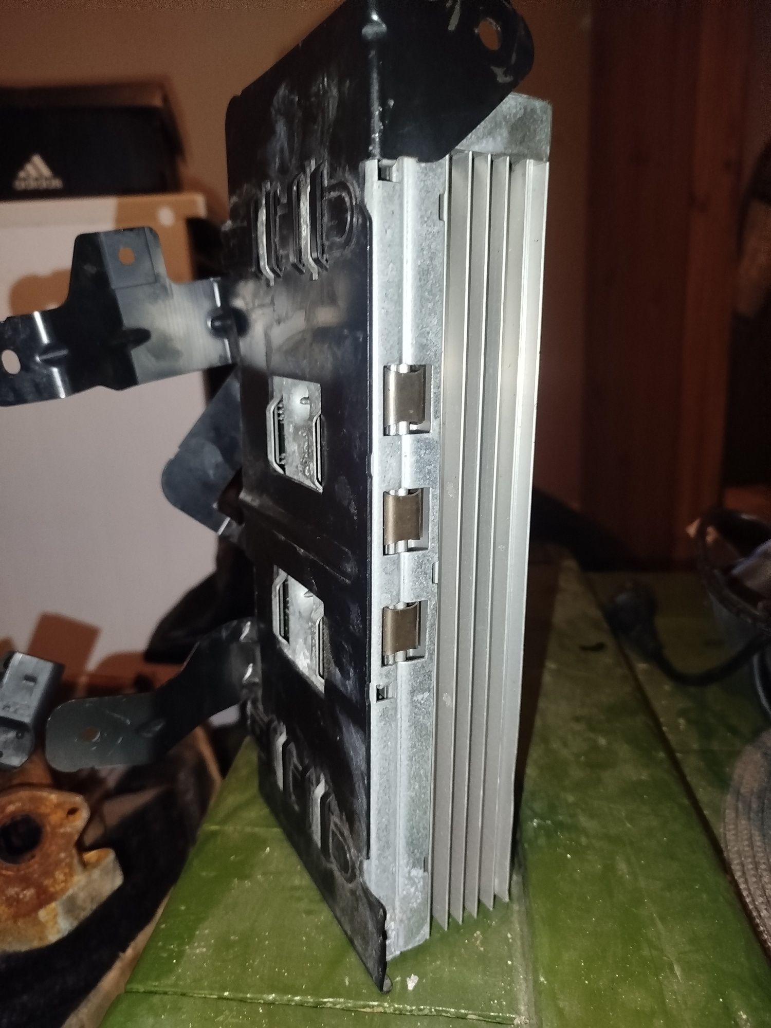 Wzmacniacz logic 7 BMW E60