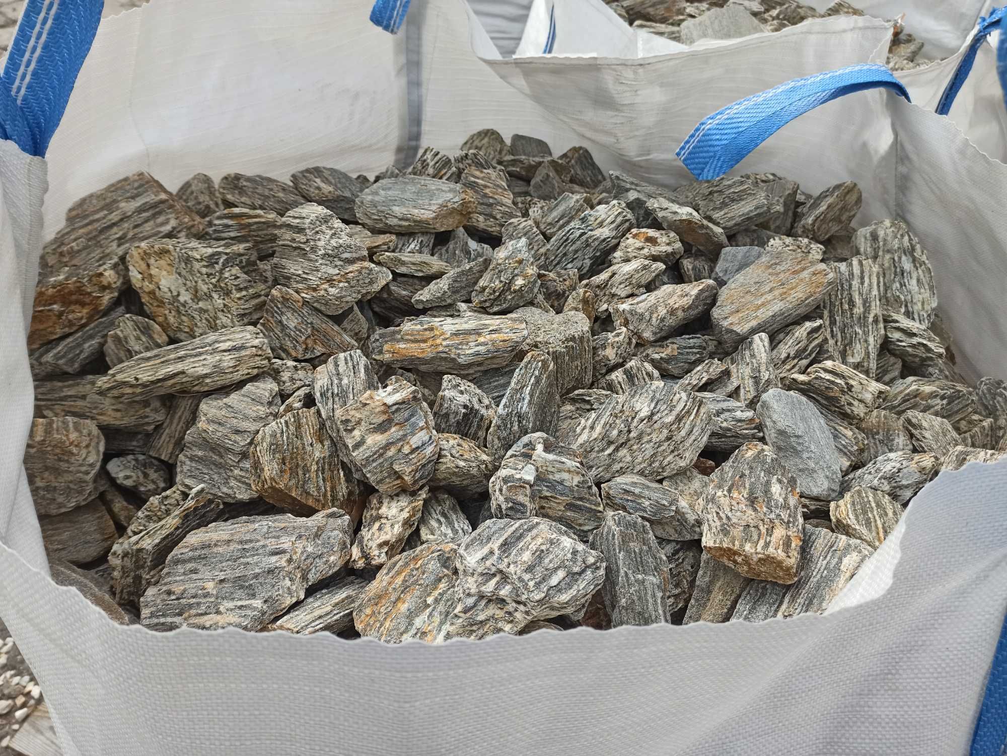 Kora Kamienna Kamień gnejs biała marianna bazalt grys granitowy szary