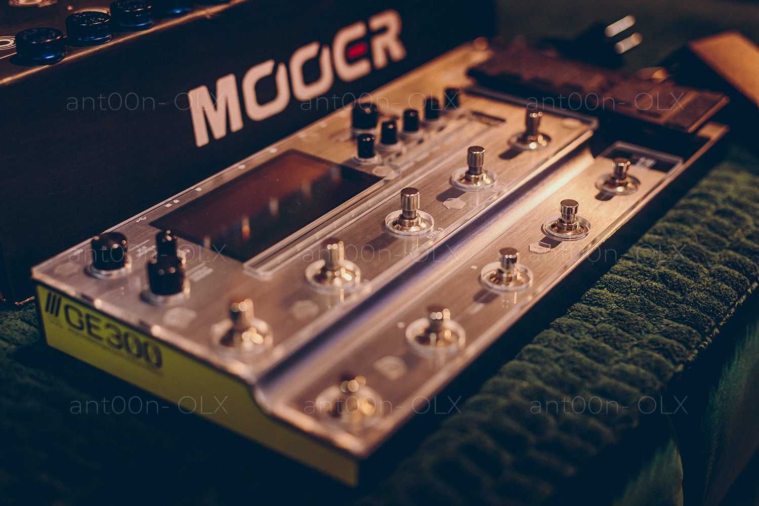 Procesor gitarowy MOOER GE-300 + dodatki