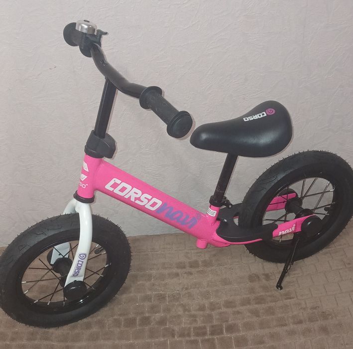 Велобіг "CORSO 12" сталева рама, колеса надувні