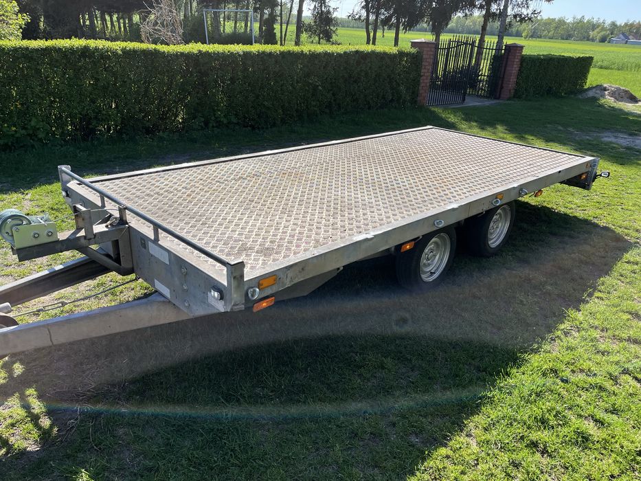 Laweta platforna na wynajem dmc 2700kg