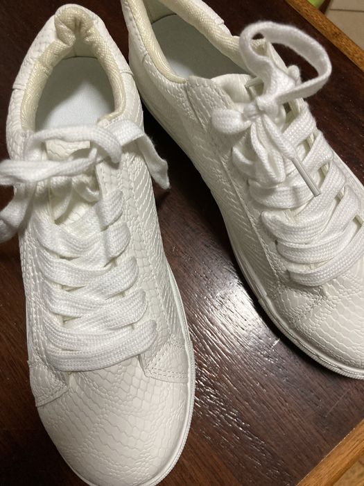 Sapatilhas Novas
