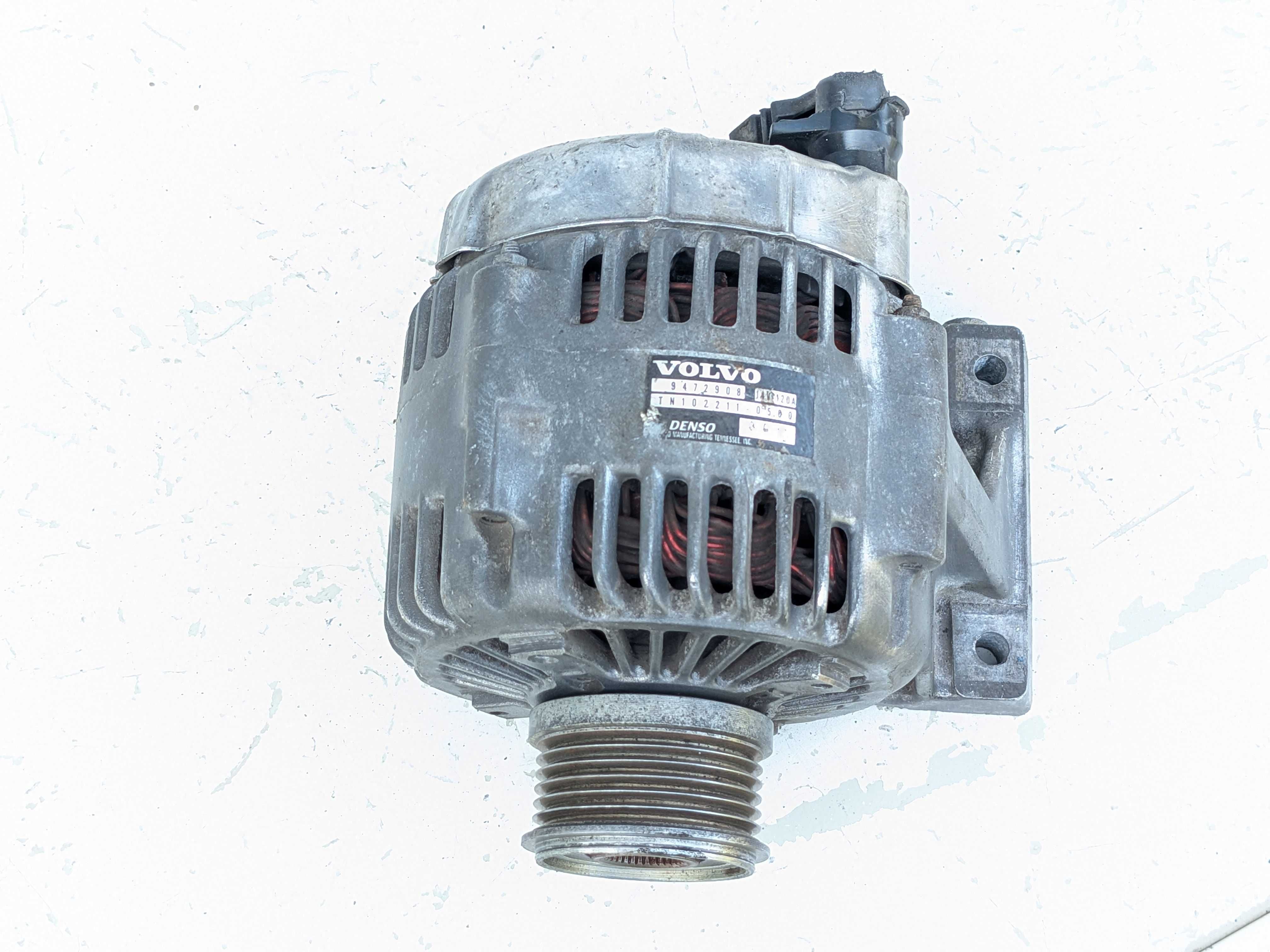 Генератор Volvo C70 S40 S60 S70 S80 V40 V70 XC70 - 1.6-3.0 бензин 120A