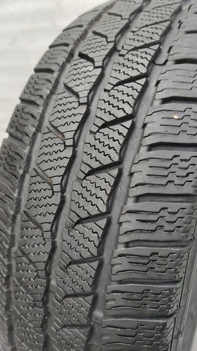 Opona Zimowa 215/60/17C Continental VanContactWinter 7,5mm 2023r