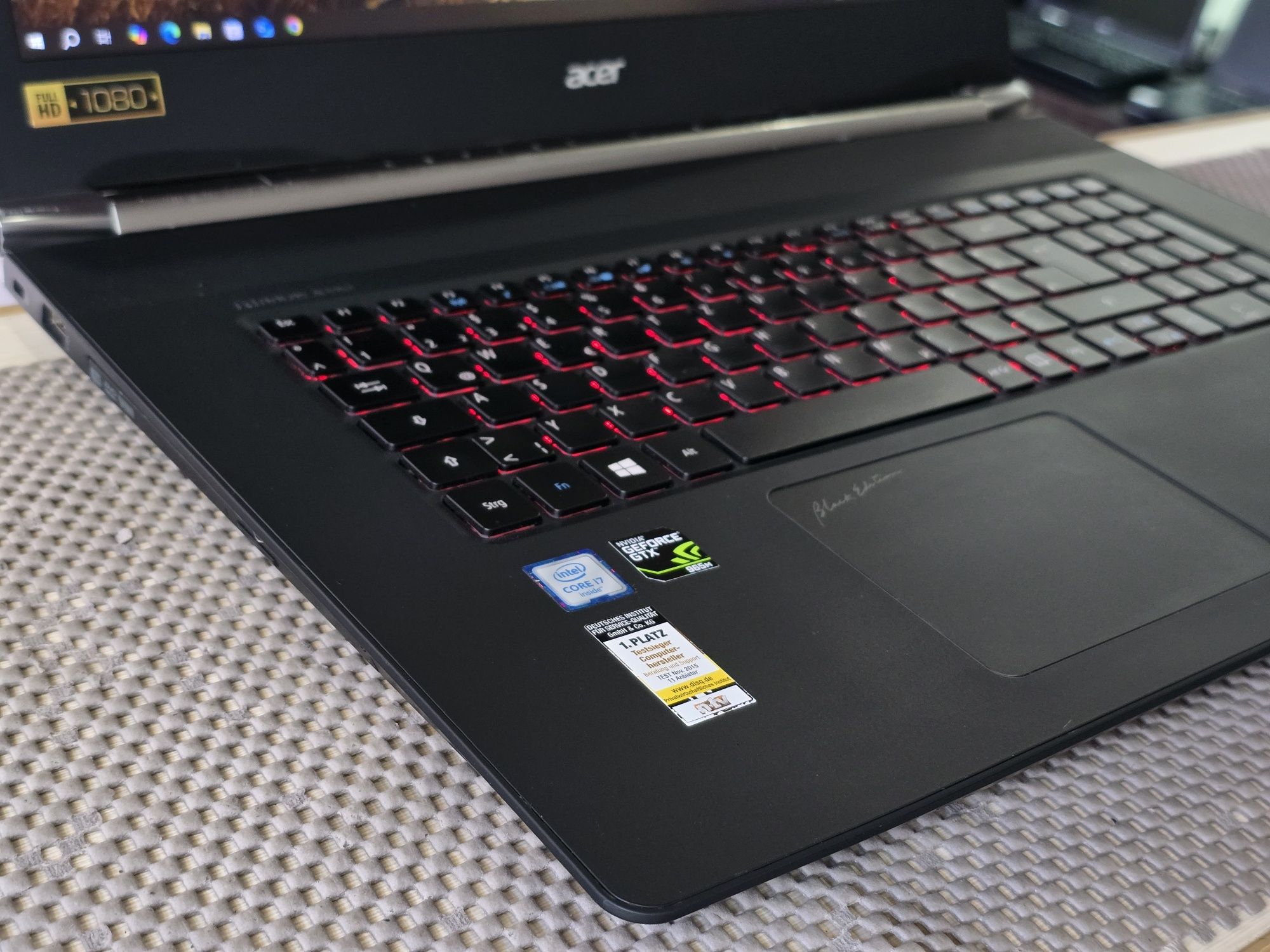 Ігровий ноутбук Acer Nitro 17.3 Full HD I7-6700HQ / GTX 965 4GB DDR5