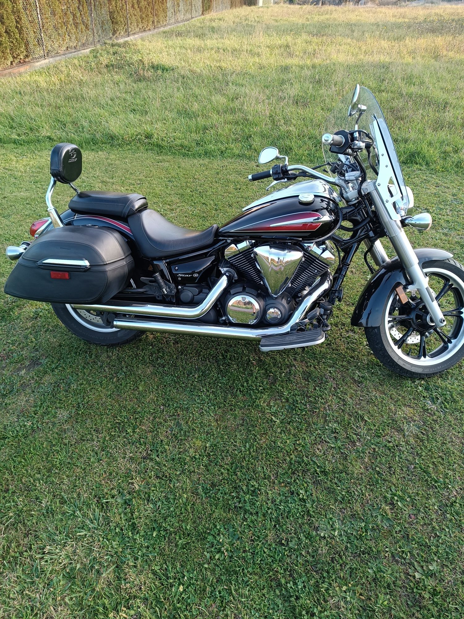 Yamaha XVS 950 Midnight Star bdb stan
