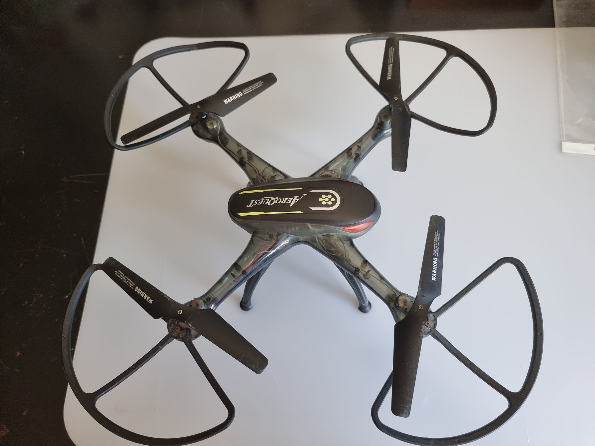 Drone AeroQuest (peças)