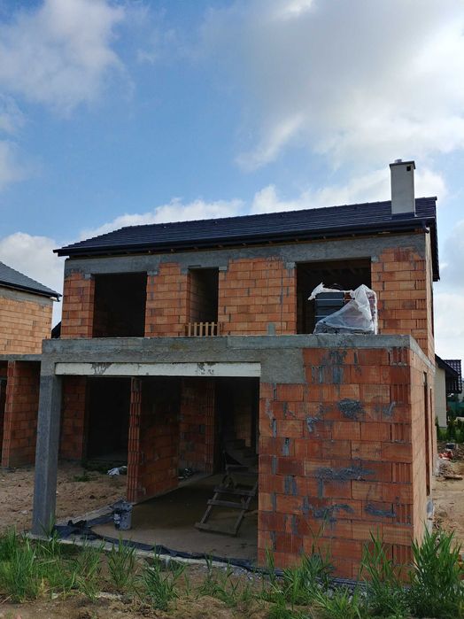 budowa stanów surowych, fundamenty , płyty fundamentowe, mury, więźby