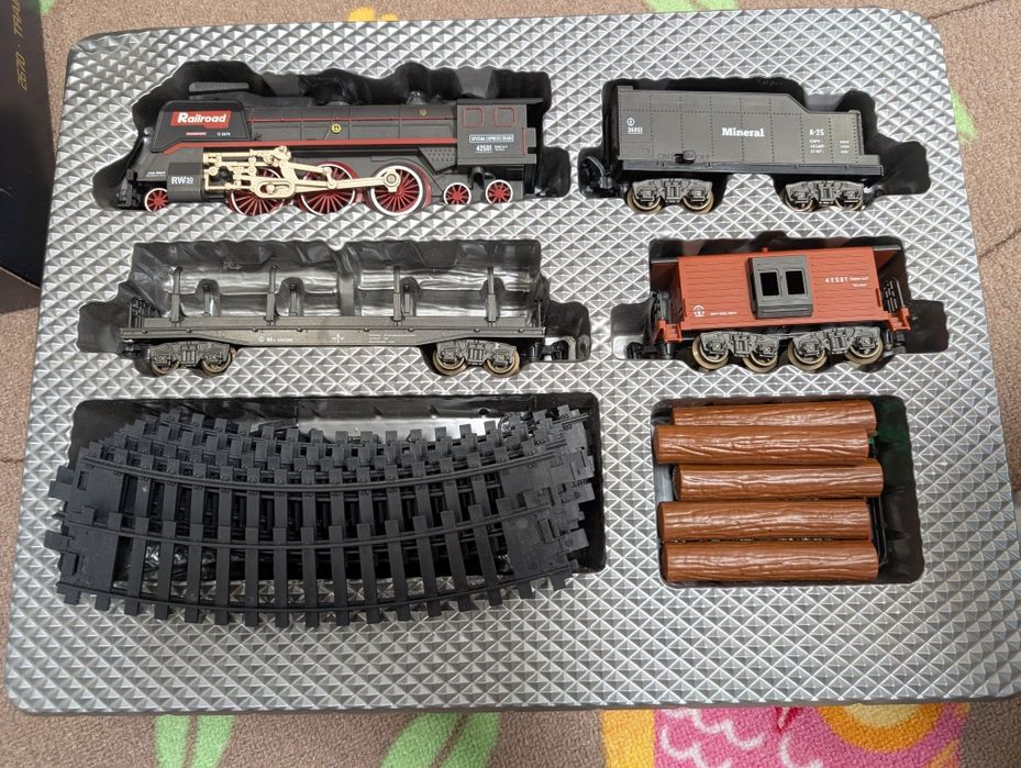 Залізна дорога з паром на батарейках