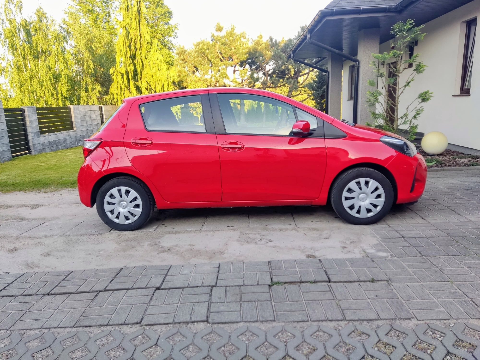 Toyota Yaris Salon PL