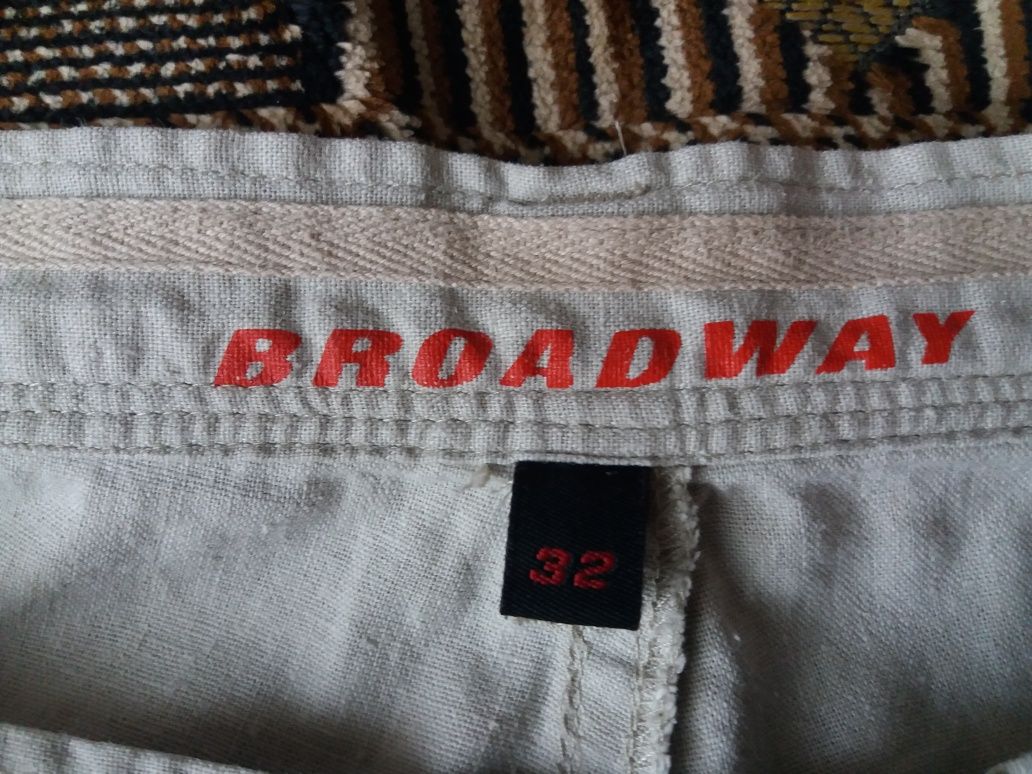 Лёгкие,льняные,бежевые штаны-карго "Broadway ".