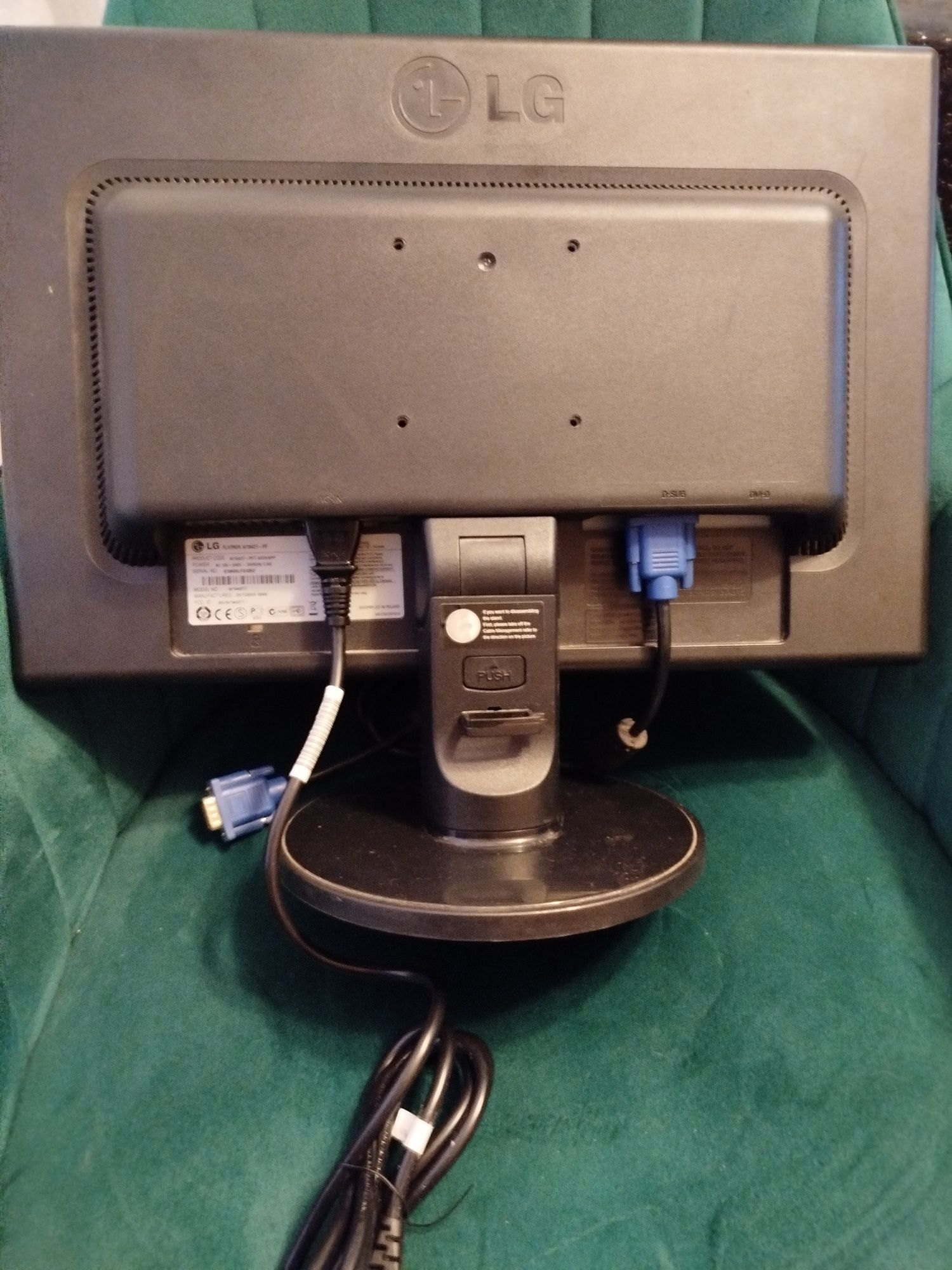 LG monitor komputerowy 19 cali