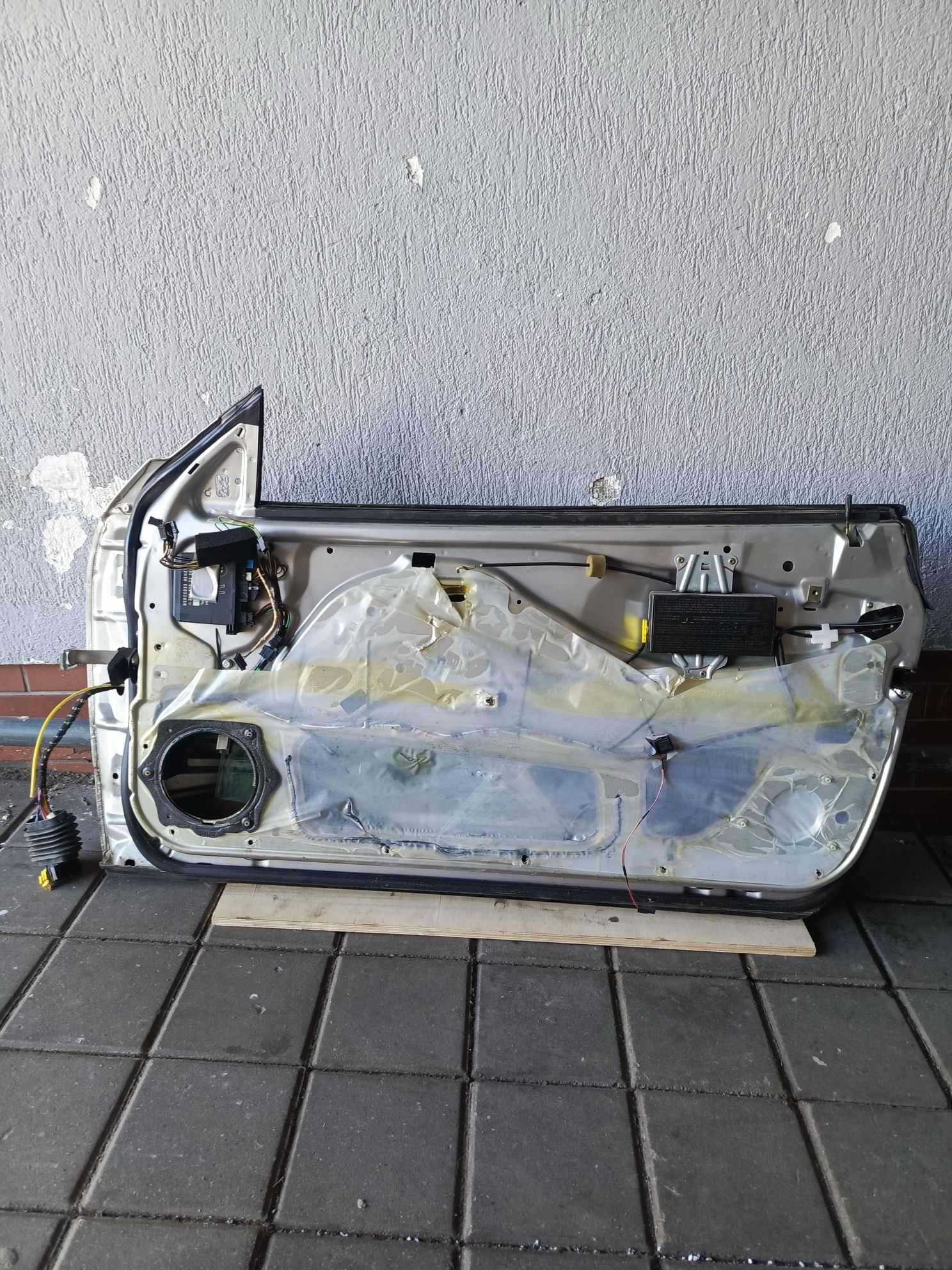 Drzwi prawe Mercedes w208 lift