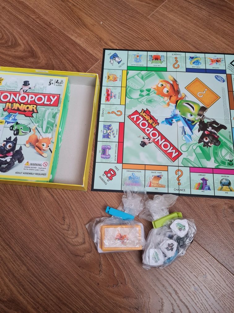 Настільна гра Hasbro Моя перша Монополія Monopoly Junior Board G