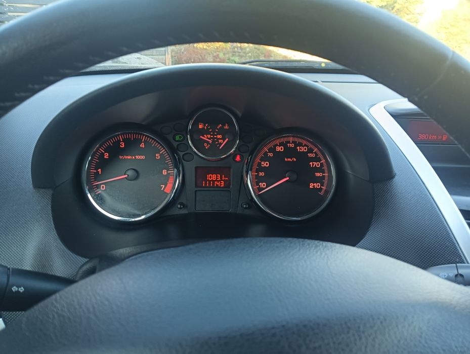 Peugeot 206 Plus benzyna 1.4 niski przebieg 111 tys. Prosto z lawety