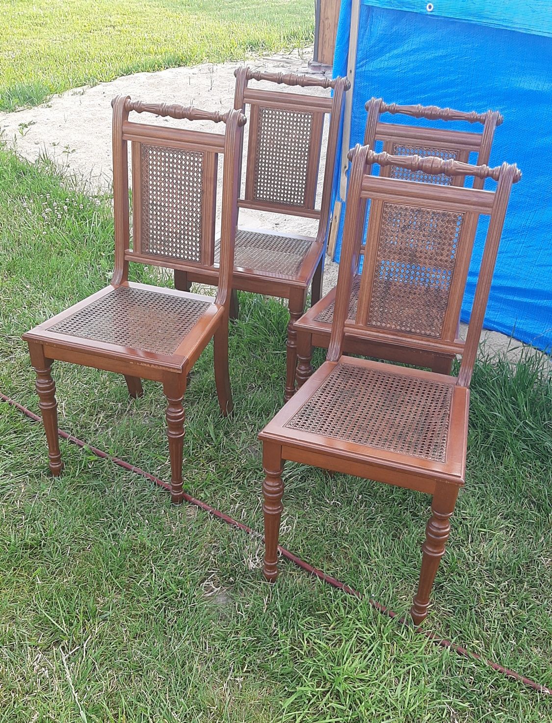 Komplet 4 krzeseł ratanowych