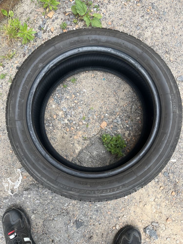 Bridgestone 225.45.r17